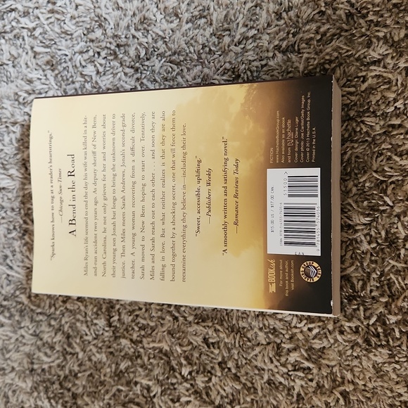 A Bend In the Road Paperback Book by Nicholas Sparks - Picture 2 of 5